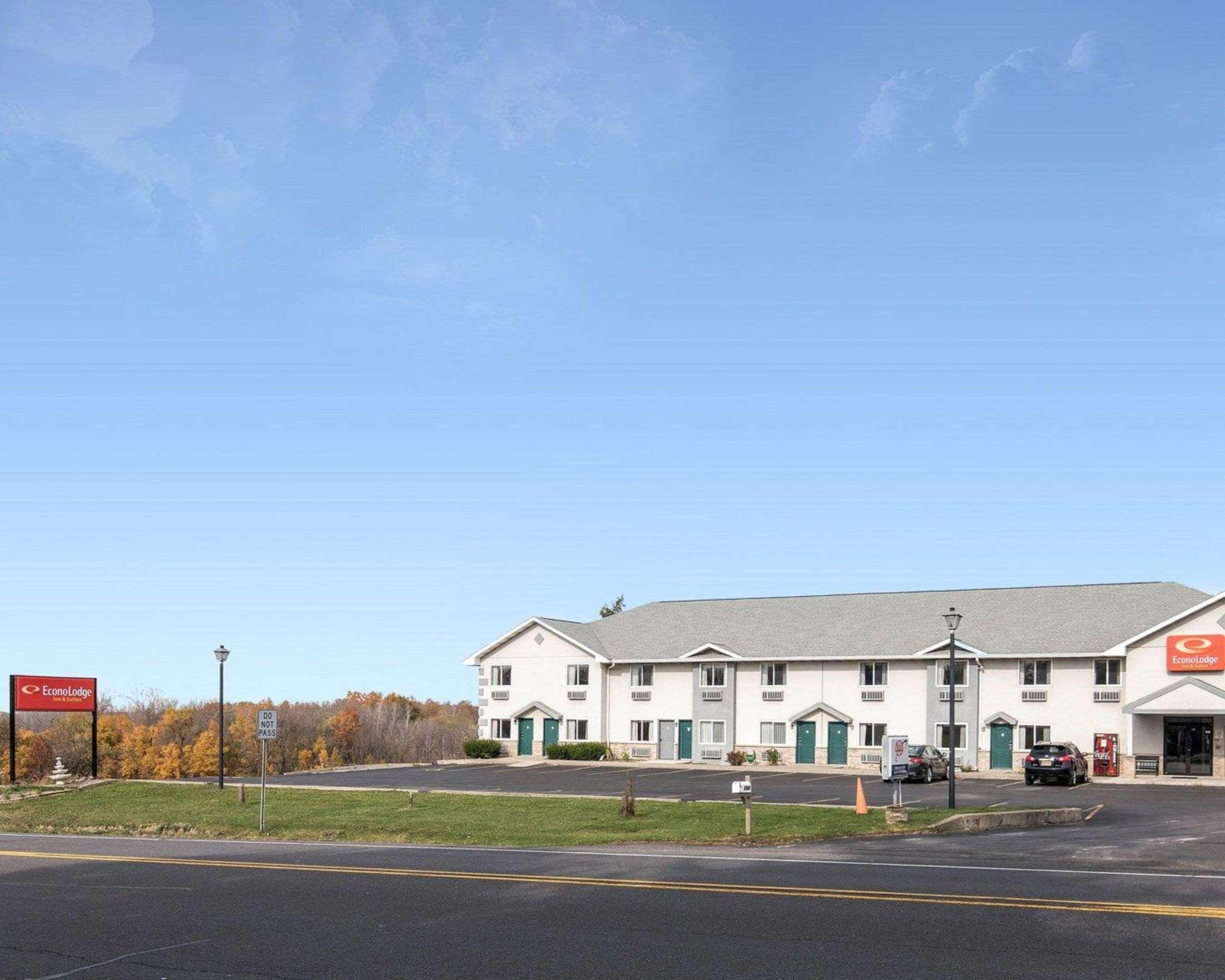 Econo Lodge Inn & Suites Canandaigua Exterior foto
